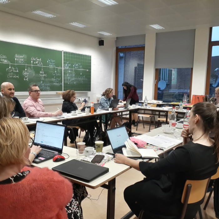 kick-off2_700x700_crop_478b24840a